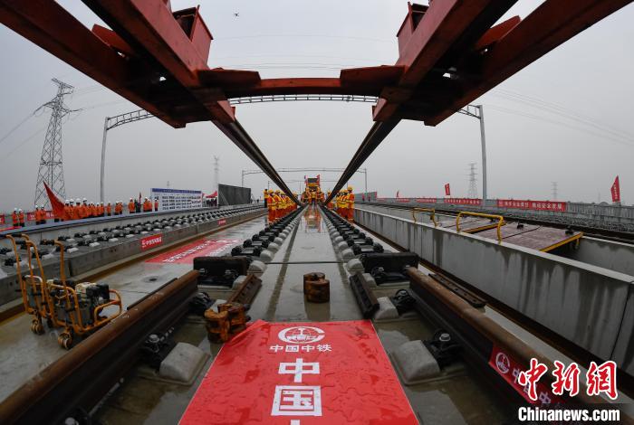 湖杭铁路开始全线铺轨 预计杭州亚运会前建成通车