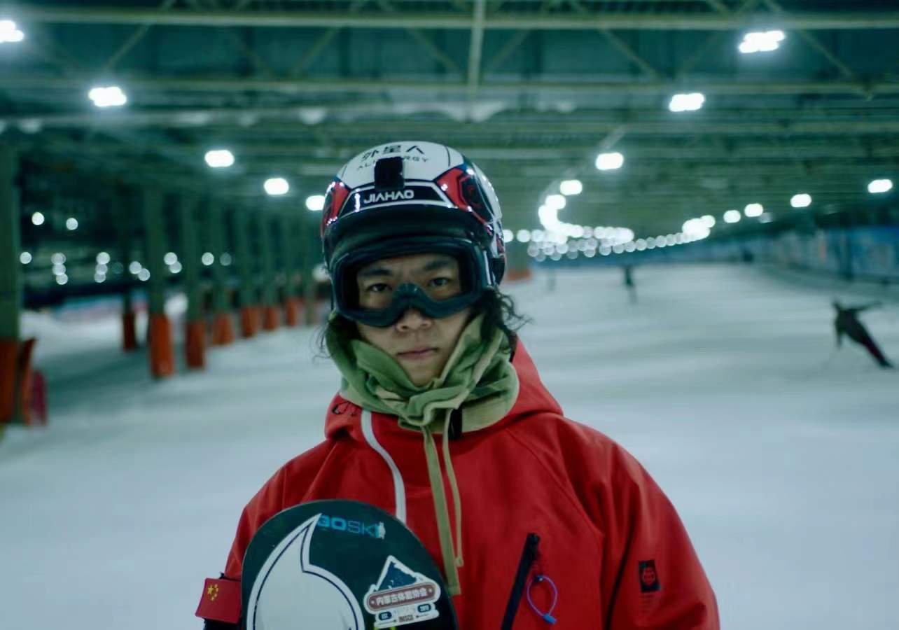 走近冬奥张嘉豪坦然接受失败也是一种成长