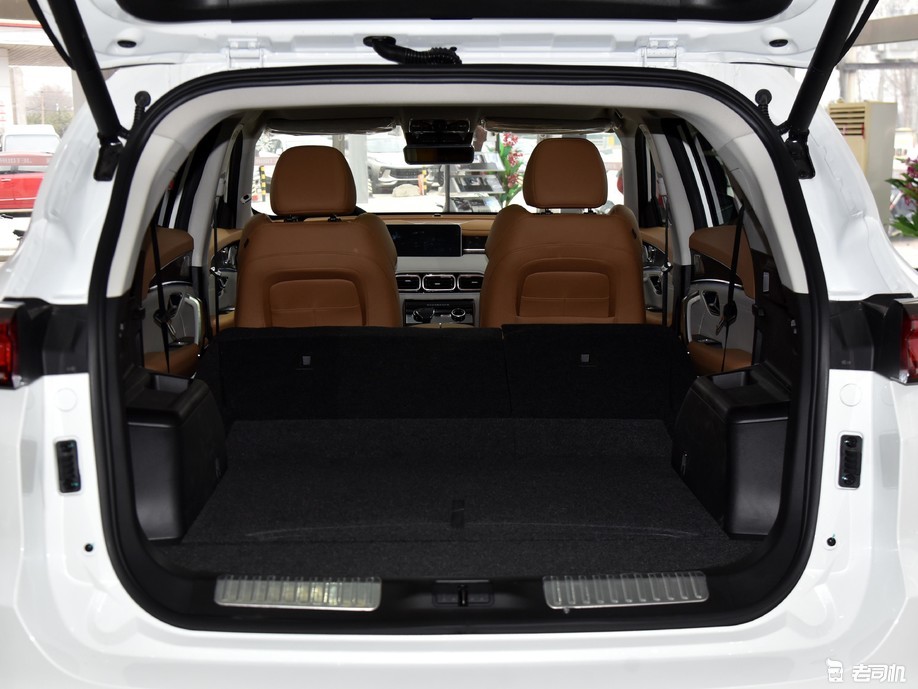 大空间才有竞争力小哥带你一起看捷途x70plus