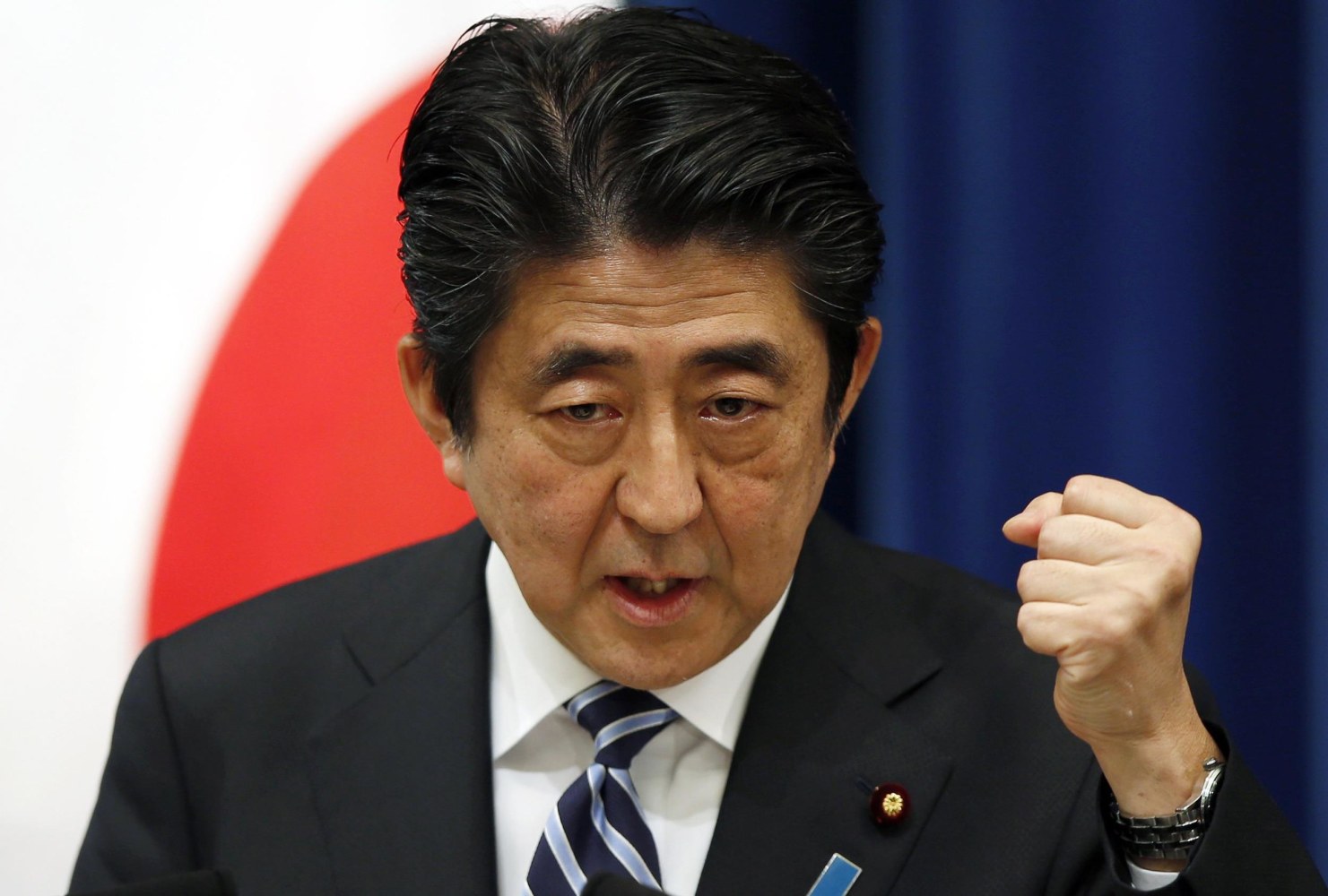 安倍重返日本政坛后频繁刷存在感。（图源：NBC）