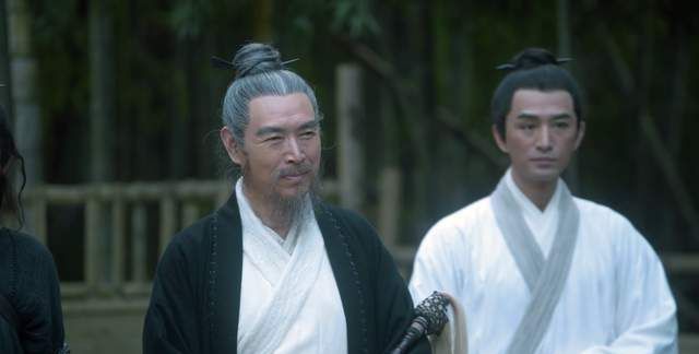 于是带着湖底老魁去了武当,刚一到武当脚下就看到了掌门王重楼以及他