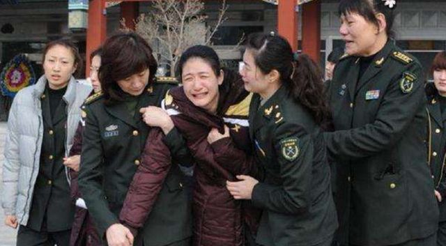 莫科:爱妻去世一夜白头,再婚娶亚洲蝶后,两人一同照顾前妻父母休闲区蓝鸢梦想 - Www.slyday.coM 莫科:爱妻去世一夜白头,再婚娶亚洲蝶后,两人一同照顾前妻父母休闲区蓝鸢梦想 - Www.slyday.coM