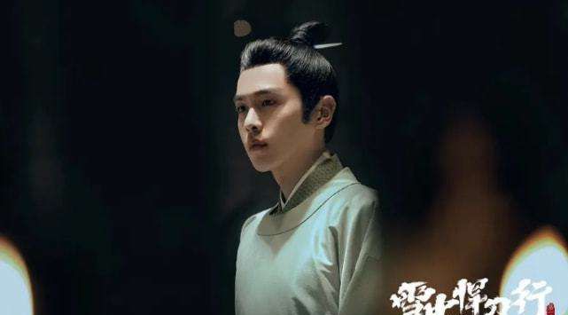 《雪中悍刀行》老黄明明武功高强，为何每次遇事就“怂”？休闲区蓝鸢梦想 - Www.slyday.coM