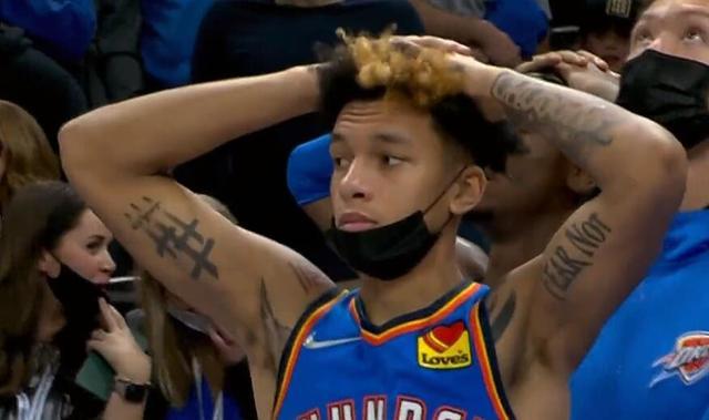 70英尺绝杀!吉尼斯世界纪录改写,主帅狂欢如夺冠,对手难以置信休闲区蓝鸢梦想 - Www.slyday.coM 70英尺绝杀!吉尼斯世界纪录改写,主帅狂欢如夺冠,对手难以置信休闲区蓝鸢梦想 - Www.slyday.coM