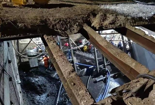 已有被困人升井!山西孝义煤矿透水事故:在地下挖暗道170米盗采休闲区蓝鸢梦想 - Www.slyday.coM 已有被困人升井!山西孝义煤矿透水事故:在地下挖暗道170米盗采休闲区蓝鸢梦想 - Www.slyday.coM