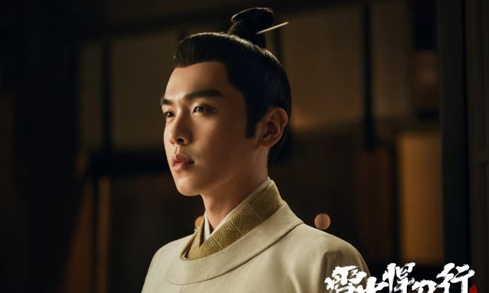 《雪中悍刀行》老黄明明武功高强，为何每次遇事就“怂”？休闲区蓝鸢梦想 - Www.slyday.coM