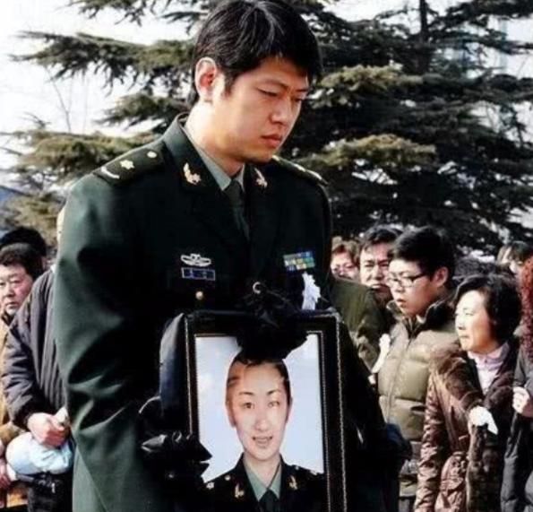 莫科:爱妻去世一夜白头,再婚娶亚洲蝶后,两人一同照顾前妻父母休闲区蓝鸢梦想 - Www.slyday.coM 莫科:爱妻去世一夜白头,再婚娶亚洲蝶后,两人一同照顾前妻父母休闲区蓝鸢梦想 - Www.slyday.coM