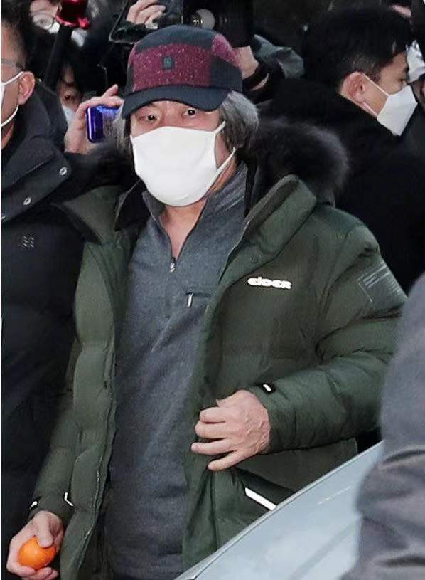 素媛案罪犯在家中被陌生男子打破头,这是第二次被同一男子攻击休闲区蓝鸢梦想 - Www.slyday.coM 素媛案罪犯在家中被陌生男子打破头,这是第二次被同一男子攻击休闲区蓝鸢梦想 - Www.slyday.coM