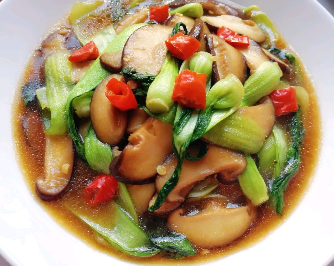 冬天进补不能只吃肉,记得做道这菜,营养鲜美还解腻,真香|油菜|香菇