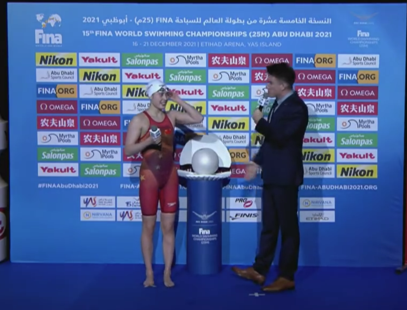 中国首金！张雨霏统治长短池，连斩奥运世锦赛冠军，赛后狂秀英语休闲区蓝鸢梦想 - Www.slyday.coM