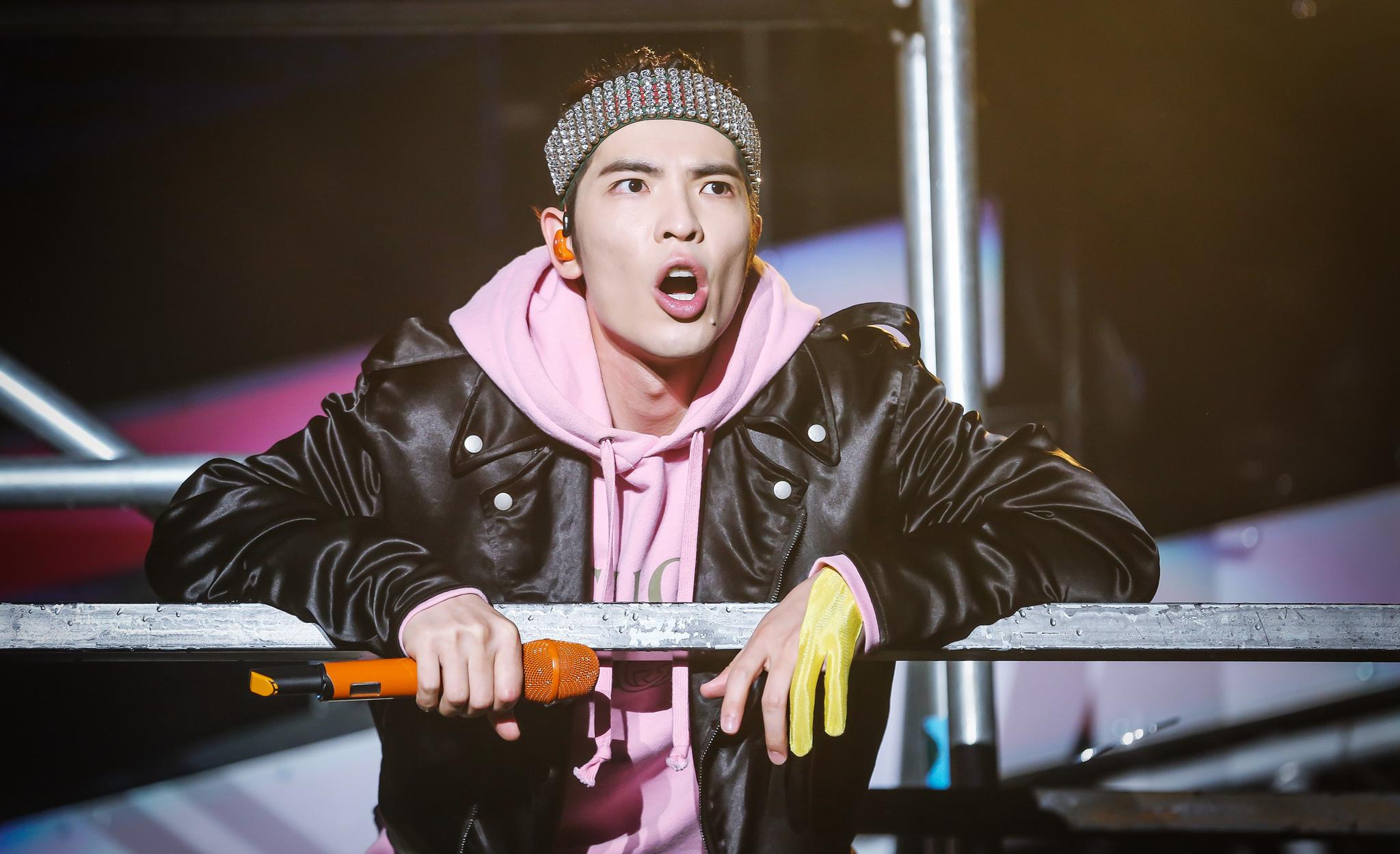 8亿,周杰伦坐享其成,赵又廷性价比更高|萧敬腾|周杰伦|赵又廷_新浪