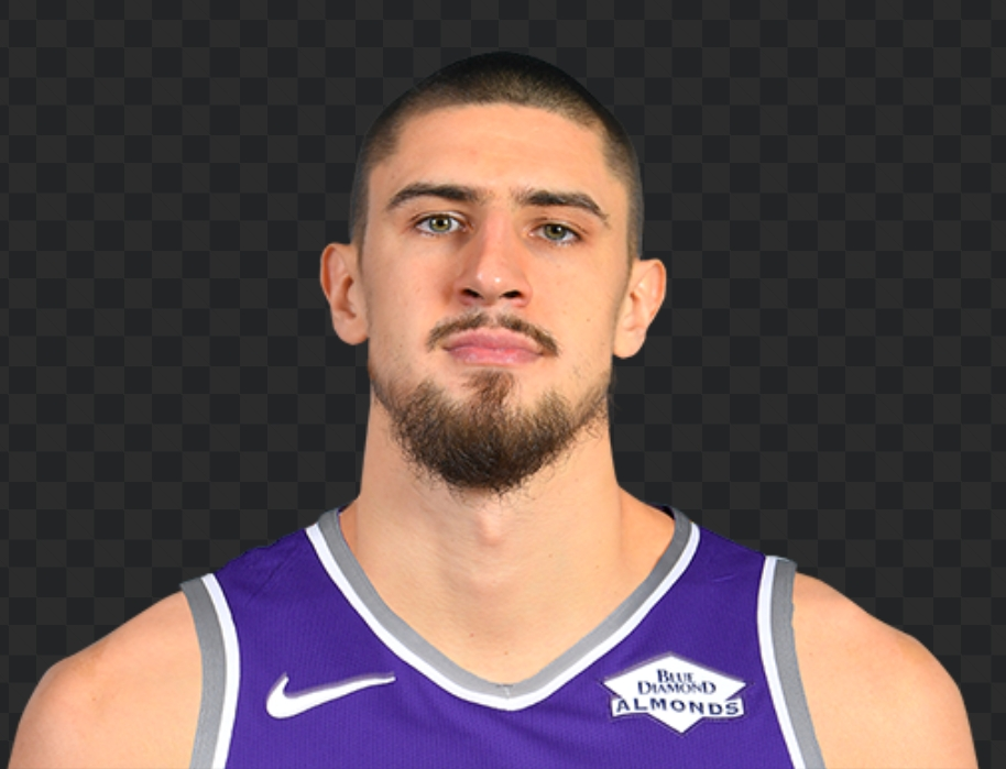 名记:国王队亚历克斯-莱恩和路易斯-金触发了健康安全协议|亚历克斯