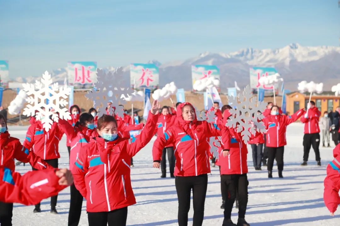 博州冰雪旅游嘉年华明天开幕，够你玩一个冬天！休闲区蓝鸢梦想 - Www.slyday.coM