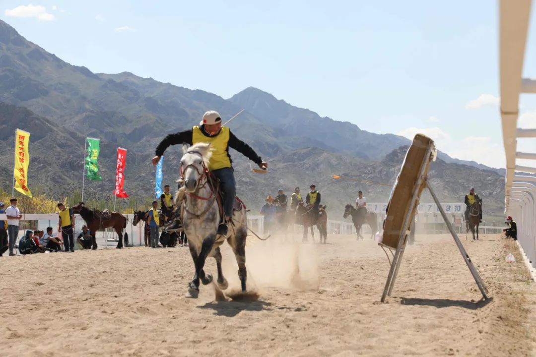 博州冰雪旅游嘉年华明天开幕，够你玩一个冬天！休闲区蓝鸢梦想 - Www.slyday.coM