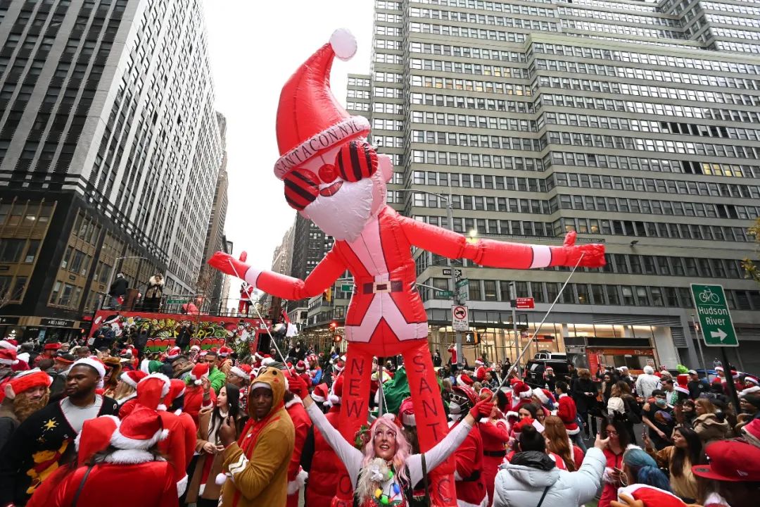 当地时间2021年12月11日,美国纽约曼哈顿,当地举行年度节日活动