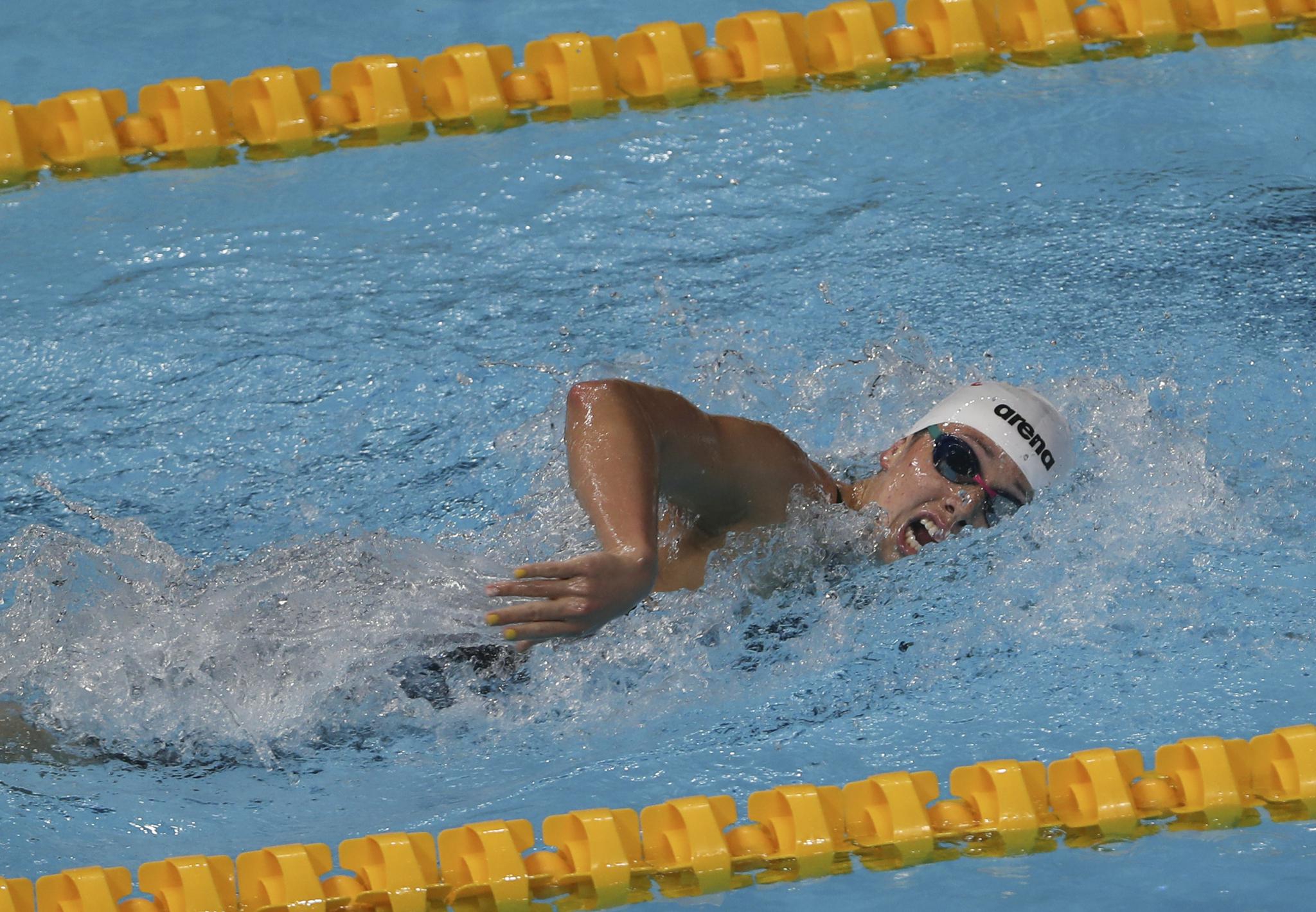 游泳——阿布扎比短池世锦赛：何诗蓓打破世界纪录夺冠休闲区蓝鸢梦想 - Www.slyday.coM