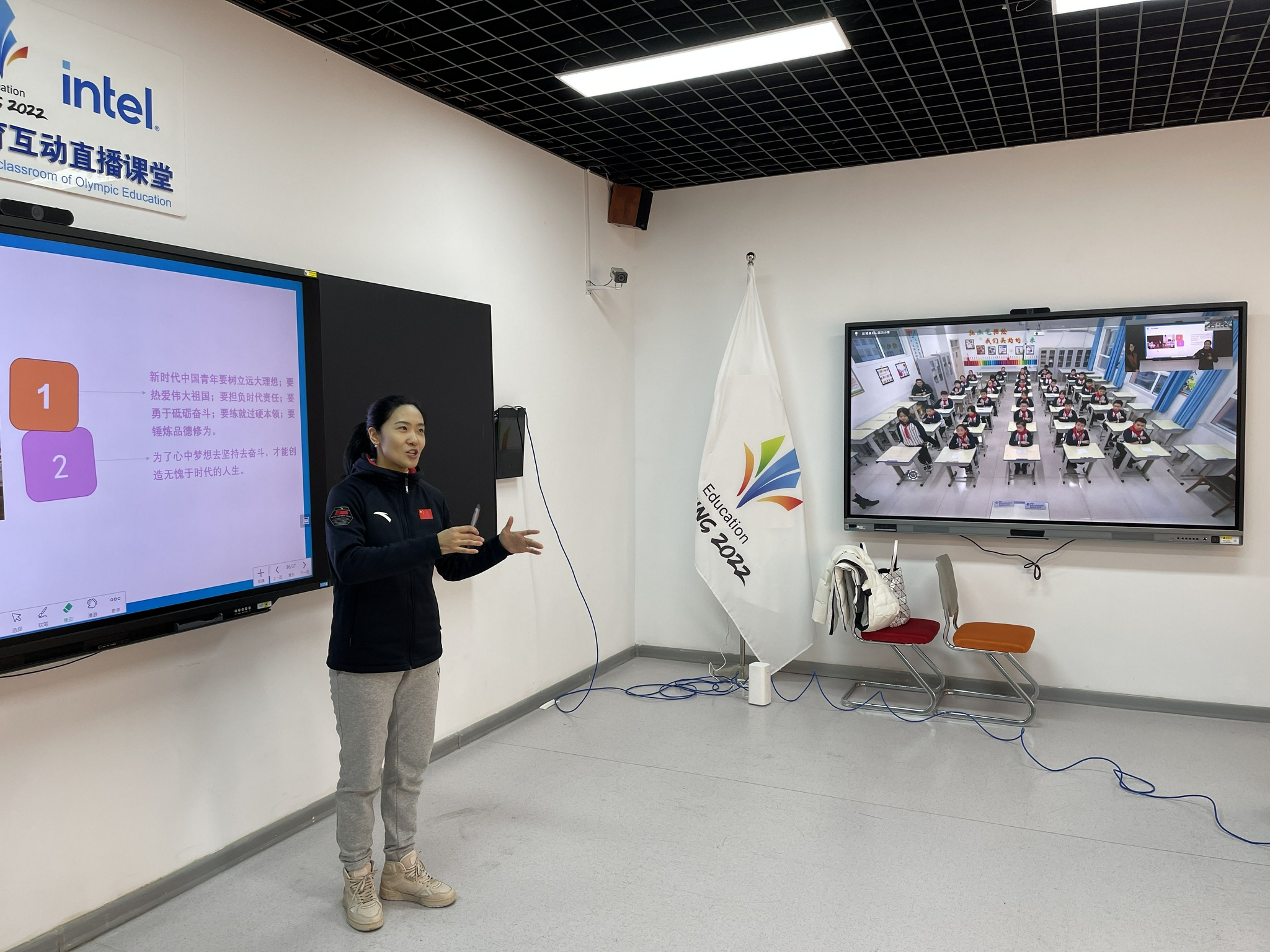 搭建空中课堂短道速滑世界冠军给五地学生上冬奥课