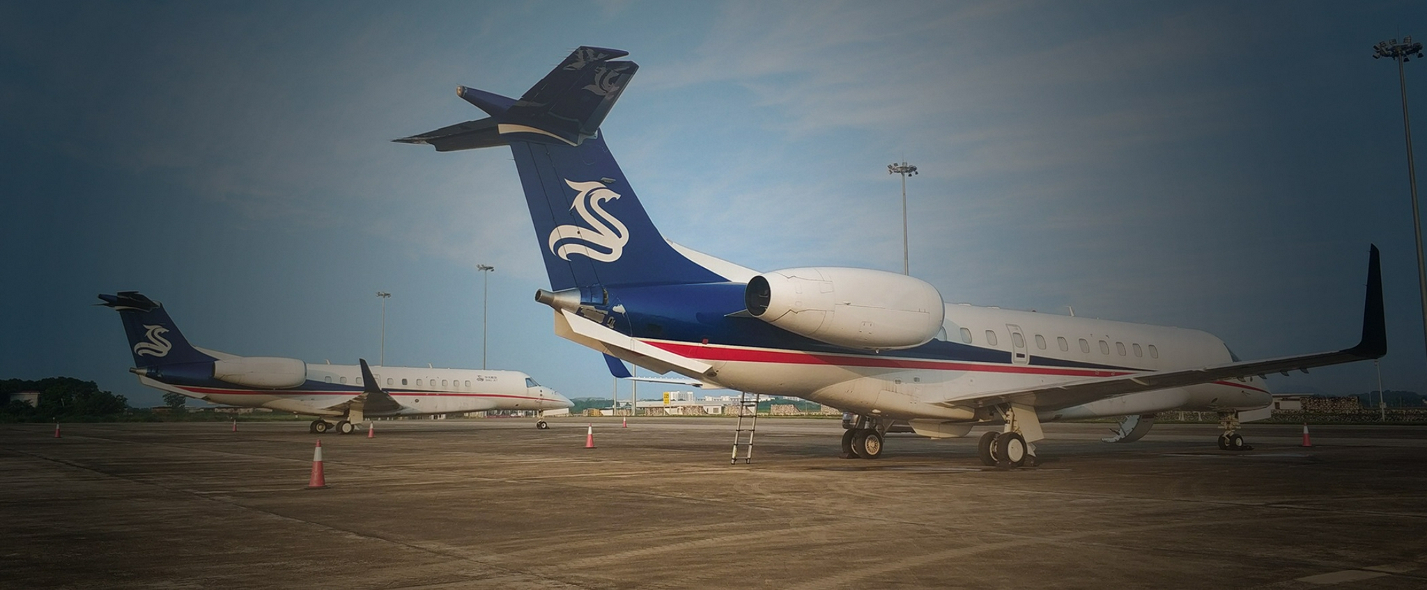 华龙航空蝉联2021世界领先公务机公司大奖