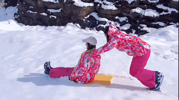 博州冰雪旅游嘉年华明天开幕，够你玩一个冬天！休闲区蓝鸢梦想 - Www.slyday.coM