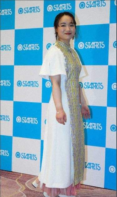 化妆后的伊藤美诚,连衣长裙配高跟鞋,抛开成见,这颜值给打几分休闲区蓝鸢梦想 - Www.slyday.coM 化妆后的伊藤美诚,连衣长裙配高跟鞋,抛开成见,这颜值给打几分休闲区蓝鸢梦想 - Www.slyday.coM