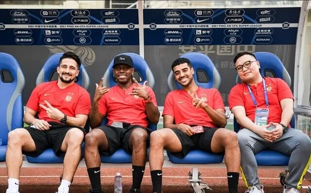 爆!洛国富终于受不了!打算回巴西!从此远离中国足球休闲区蓝鸢梦想 - Www.slyday.coM 爆!洛国富终于受不了!打算回巴西!从此远离中国足球休闲区蓝鸢梦想 - Www.slyday.coM