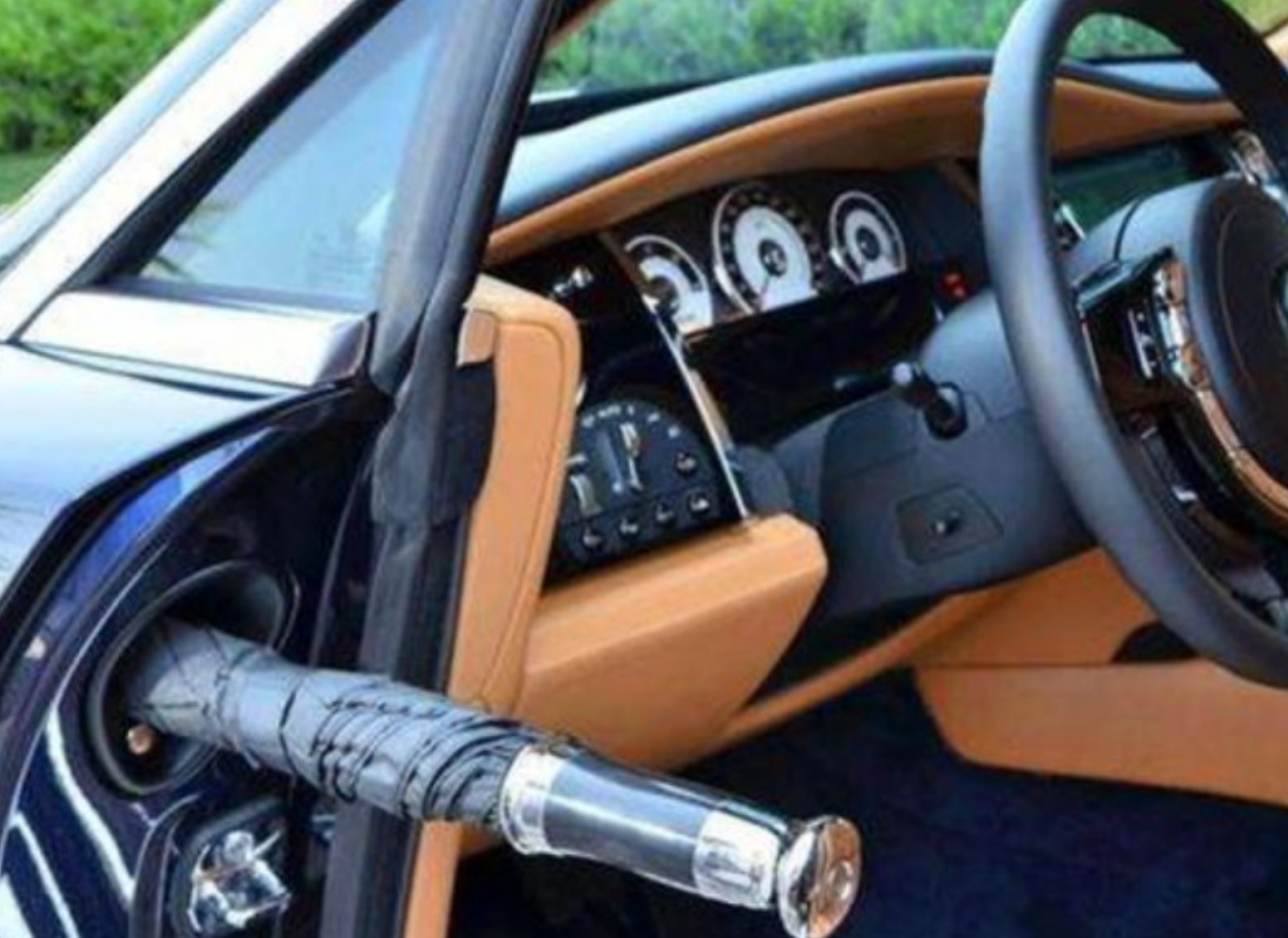 劳斯莱斯送雨伞迈巴赫送太阳镜红旗赠品无人能及