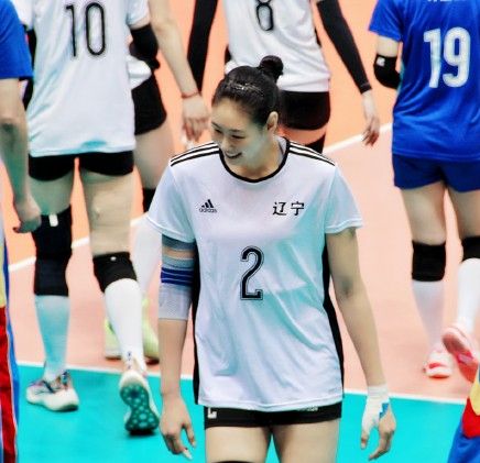 六个半小时的手术,告别绷带女王称号,颜妮,祝你从此不再有伤病休闲区蓝鸢梦想 - Www.slyday.coM 六个半小时的手术,告别绷带女王称号,颜妮,祝你从此不再有伤病休闲区蓝鸢梦想 - Www.slyday.coM