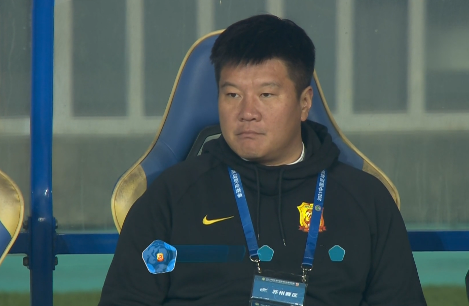 李金羽带队3轮不败,申花提前上岸,青岛结束11连败,5队保级混战|青岛队