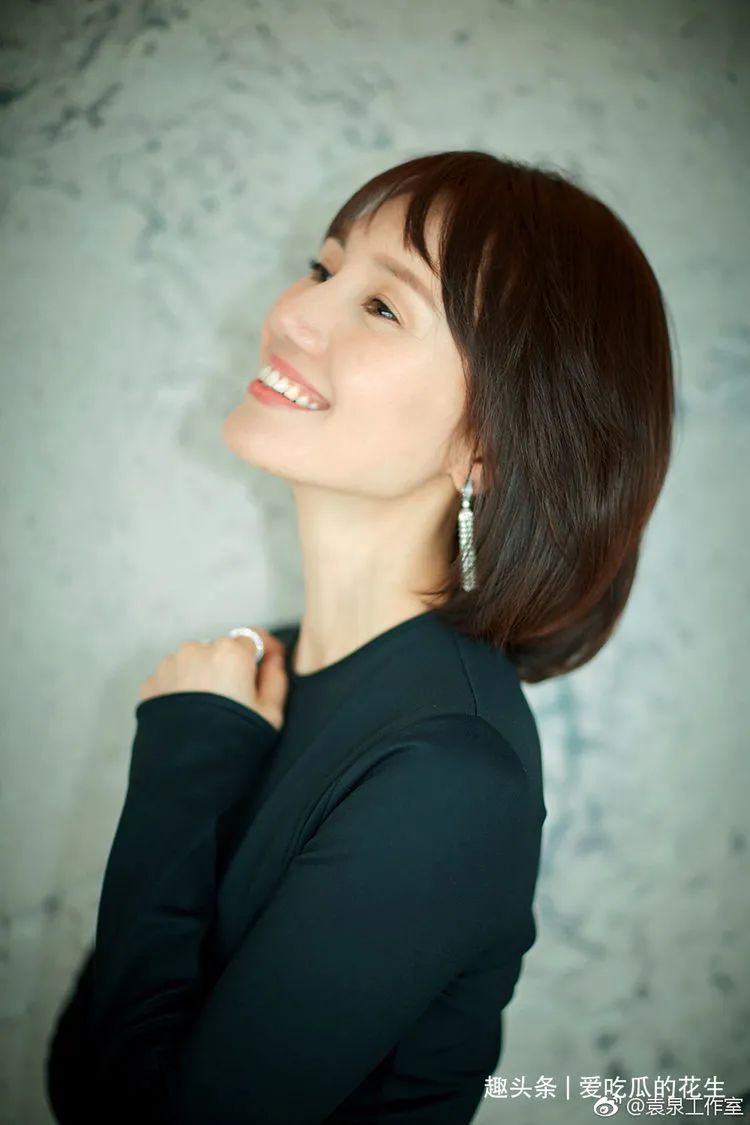 袁泉也微博发文感恩:感谢岁月的馈赠.