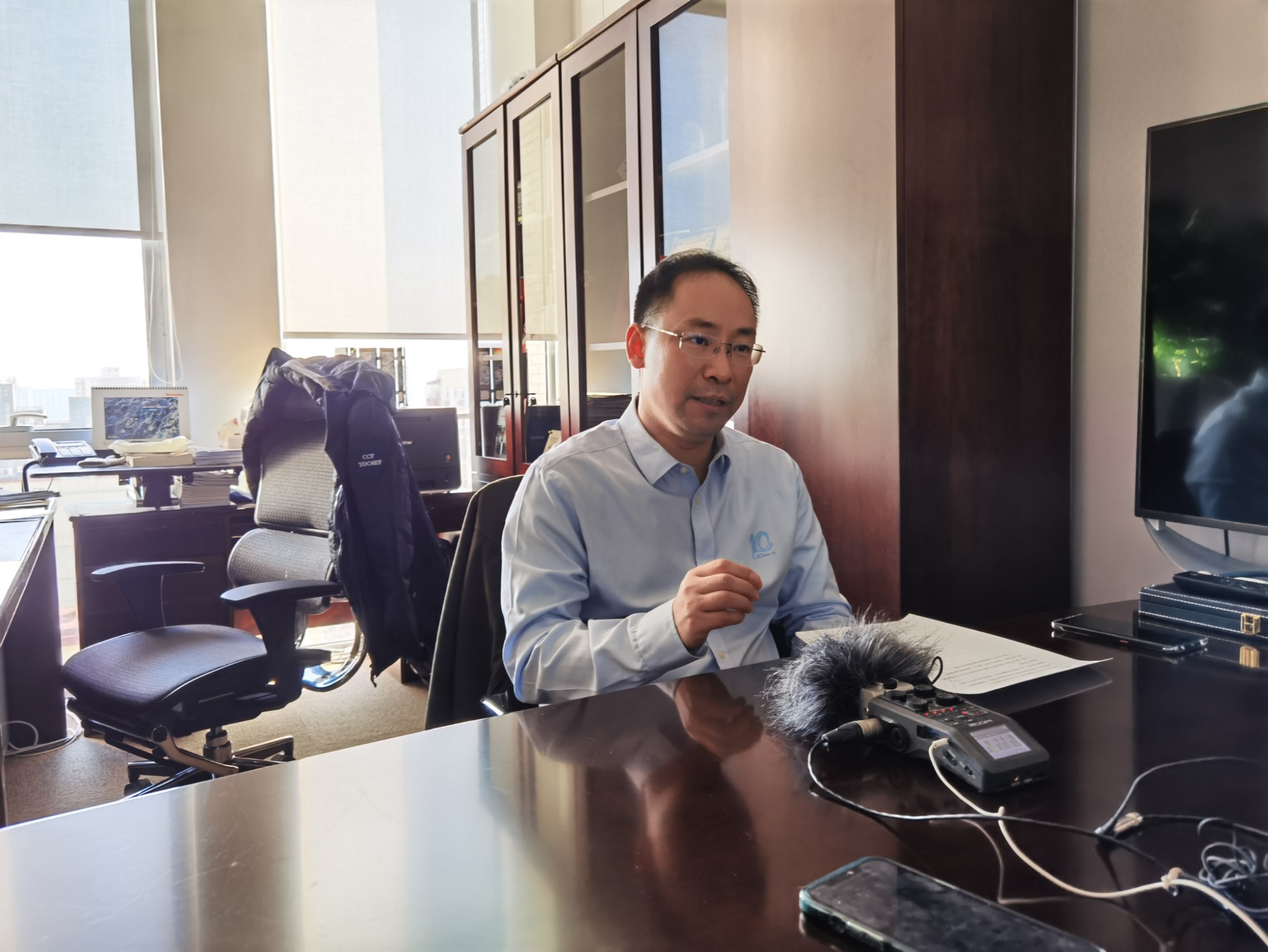 包云岗接受总台央广经济之声采访(央广网发 受访者供图)