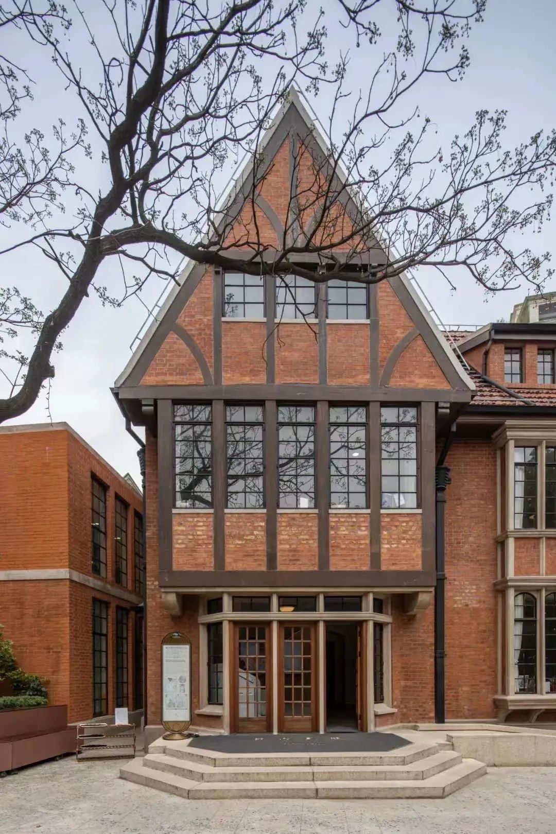 明阅！上海连发提醒：别聚集！抓紧打加强针！洗衣机一月不洗，藏千万垃圾！4类早餐伤身！沪有栋“幽灵楼”！结构存危！休闲区蓝鸢梦想 - Www.slyday.coM