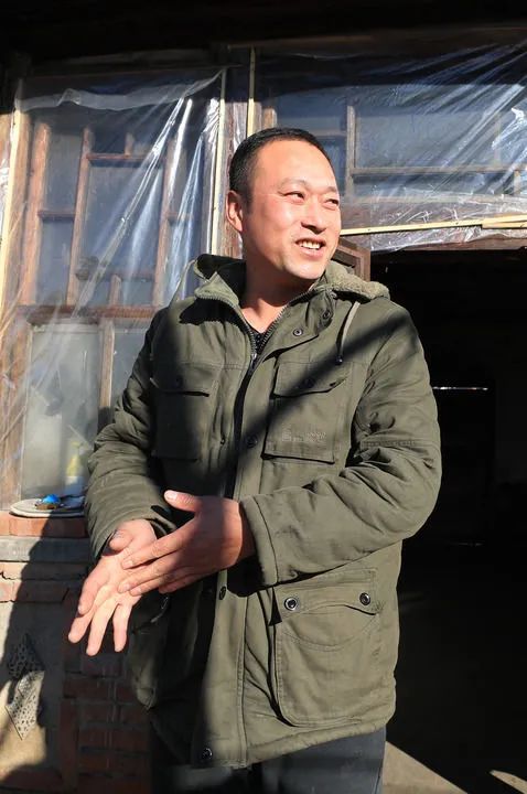 俩月吸粉1600多万！“张同学”到底是谁？休闲区蓝鸢梦想 - Www.slyday.coM