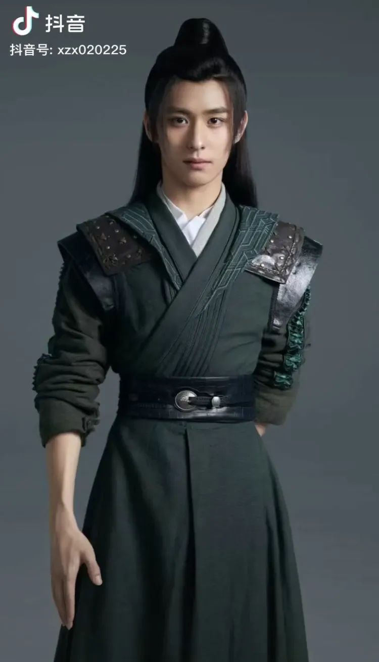 只要别说话……王皓轩▽虽然名气不大,但参演过的剧也是挺有名,在