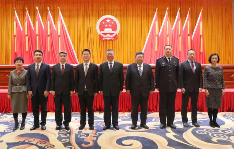 王子霞等29名同志当选区十七