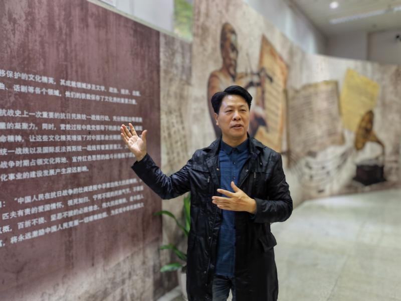 故纸无声诉风云暨大师生参观中国文化名人大营救文献展学党史