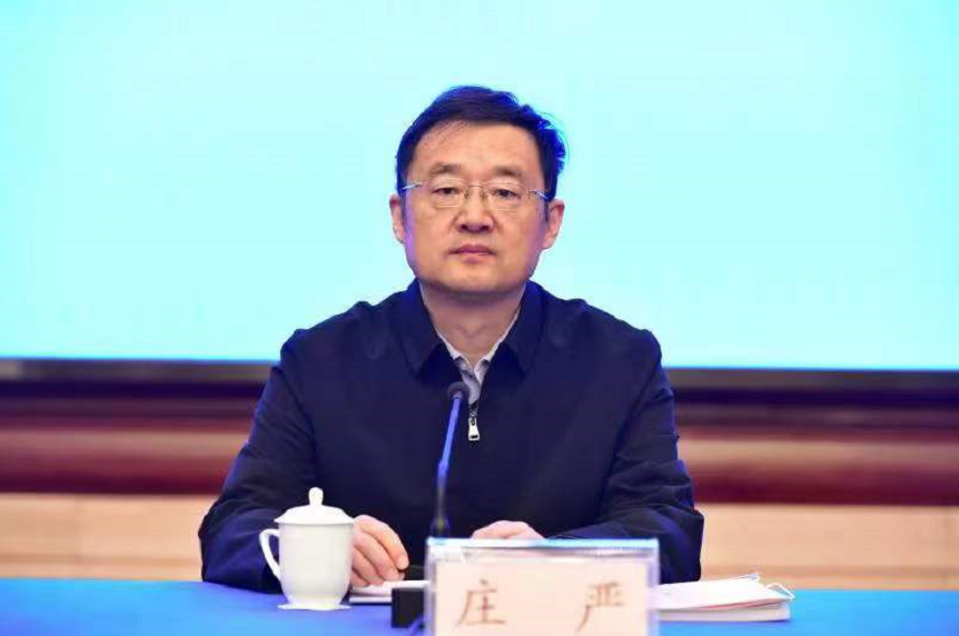 副主任,省中医药管理局副局长庄严出席会议并讲话,潍坊市副市长詹在平