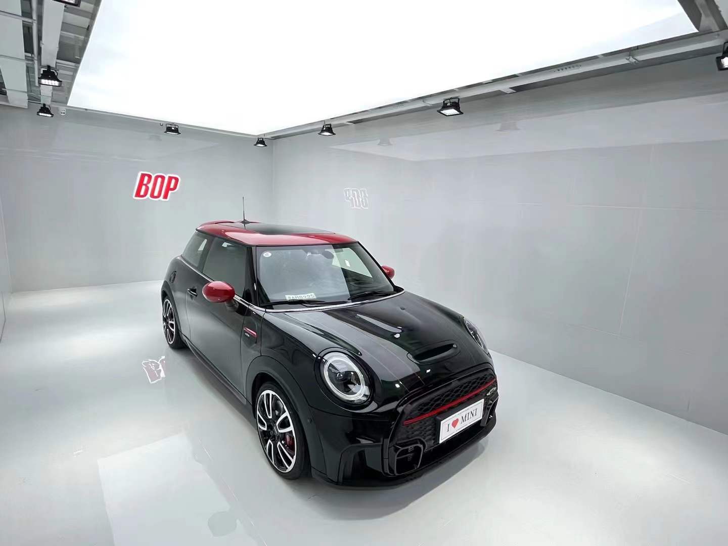 有点贵的大玩具宝马minijcw你会选择吗