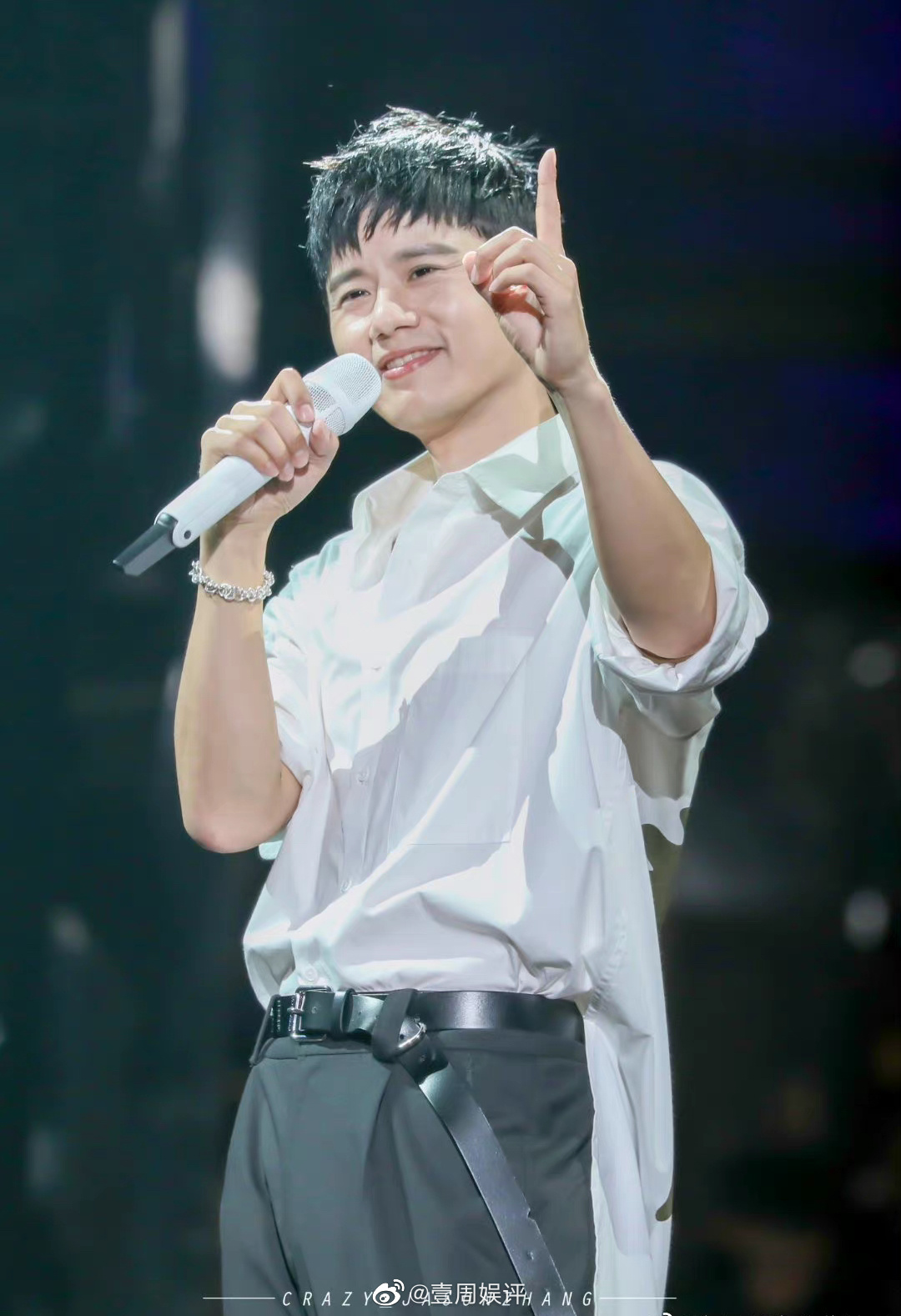 年轻的战场真的现在听来还是热血沸腾!|战场|张杰|朋友_新浪新闻