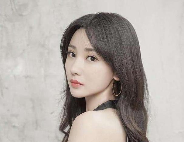 柳岩为什么被排挤 柳岩说自己不是公主是平民啥意思休闲区蓝鸢梦想 - Www.slyday.coM 柳岩为什么被排挤 柳岩说自己不是公主是平民啥意思休闲区蓝鸢梦想 - Www.slyday.coM