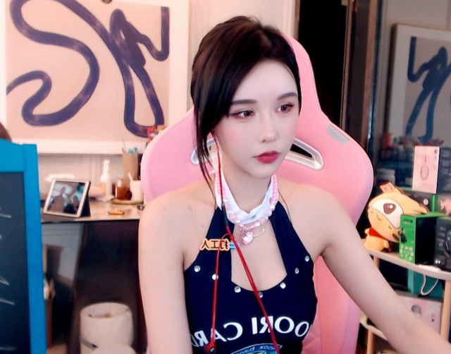 对于许多游戏玩家来说,csgo领域的直播大多都是技术流宅男偏多,就比如