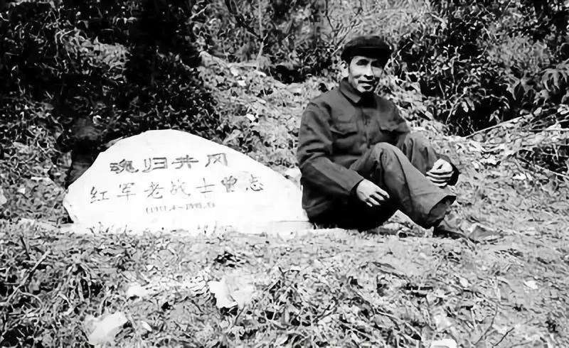 陶斯亮问病重的母亲大哥的父亲是谁曾志长得跟夏明震一个样