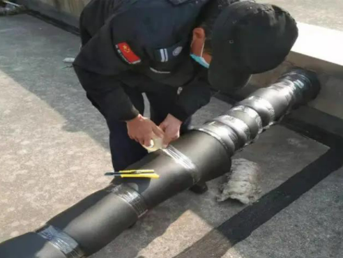 水管裹上保暖衣冬日温暖居民心