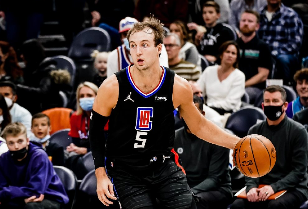 亚历山大手刃旧主,肯纳德空砍27分|肯纳德|快船|曼恩_新浪新闻