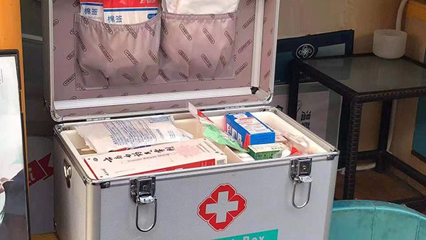 广东一女童泳池溺水后身亡，父母被酒店起诉休闲区蓝鸢梦想 - Www.slyday.coM