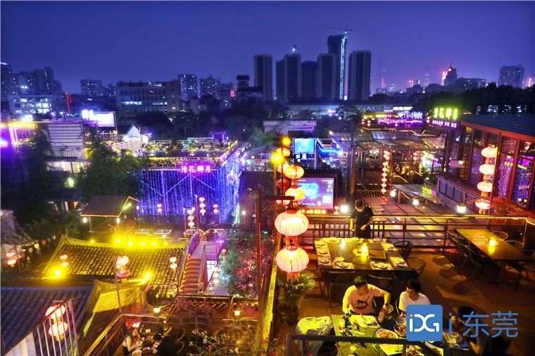 鸟瞰下坝坊夜景,灯火璀璨如果你打开生活服务类app,输入东莞下坝坊