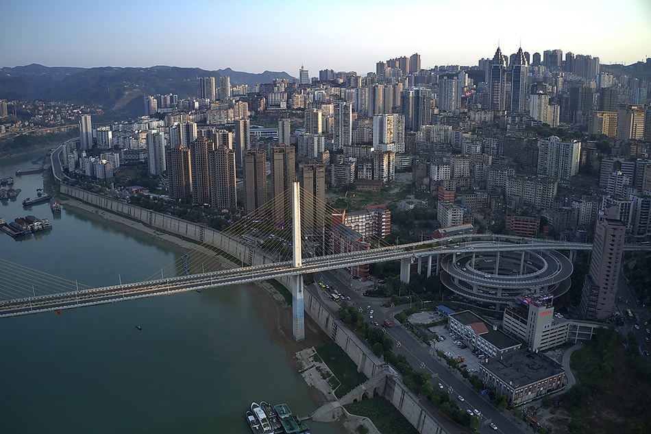 2020年重庆市GDP超2.5万亿元 比上年增长3.9%