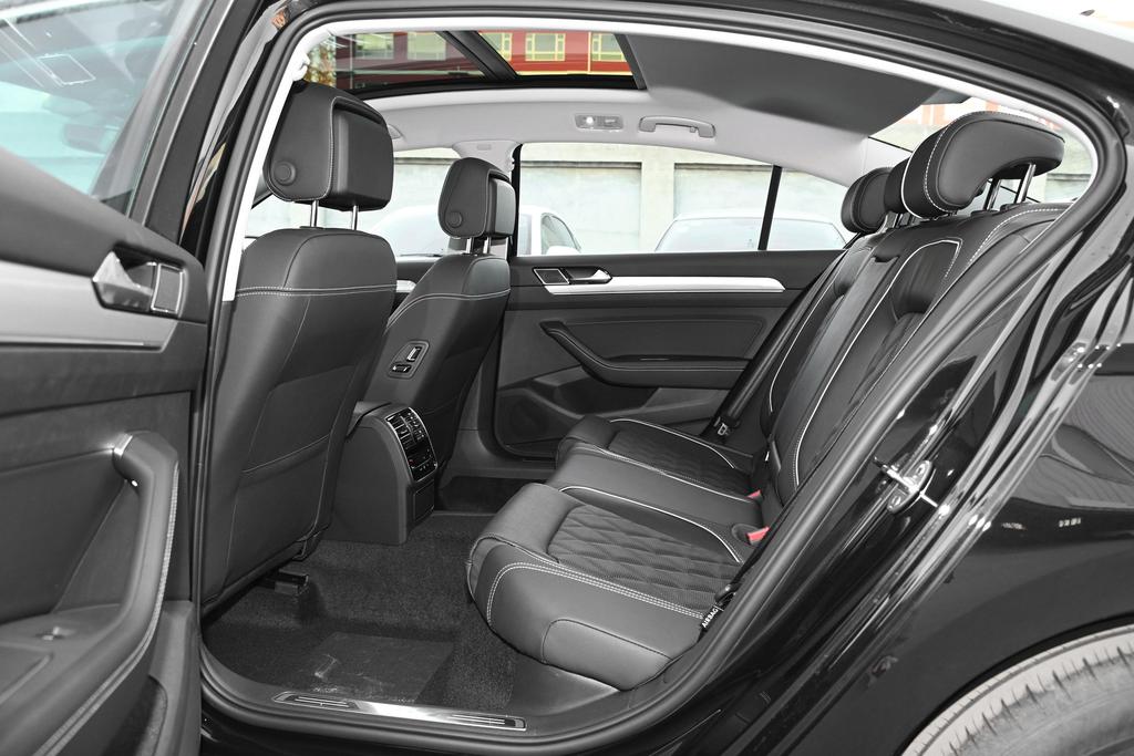 配插混动力14t能有400nm入门2379万实拍大众迈腾gte