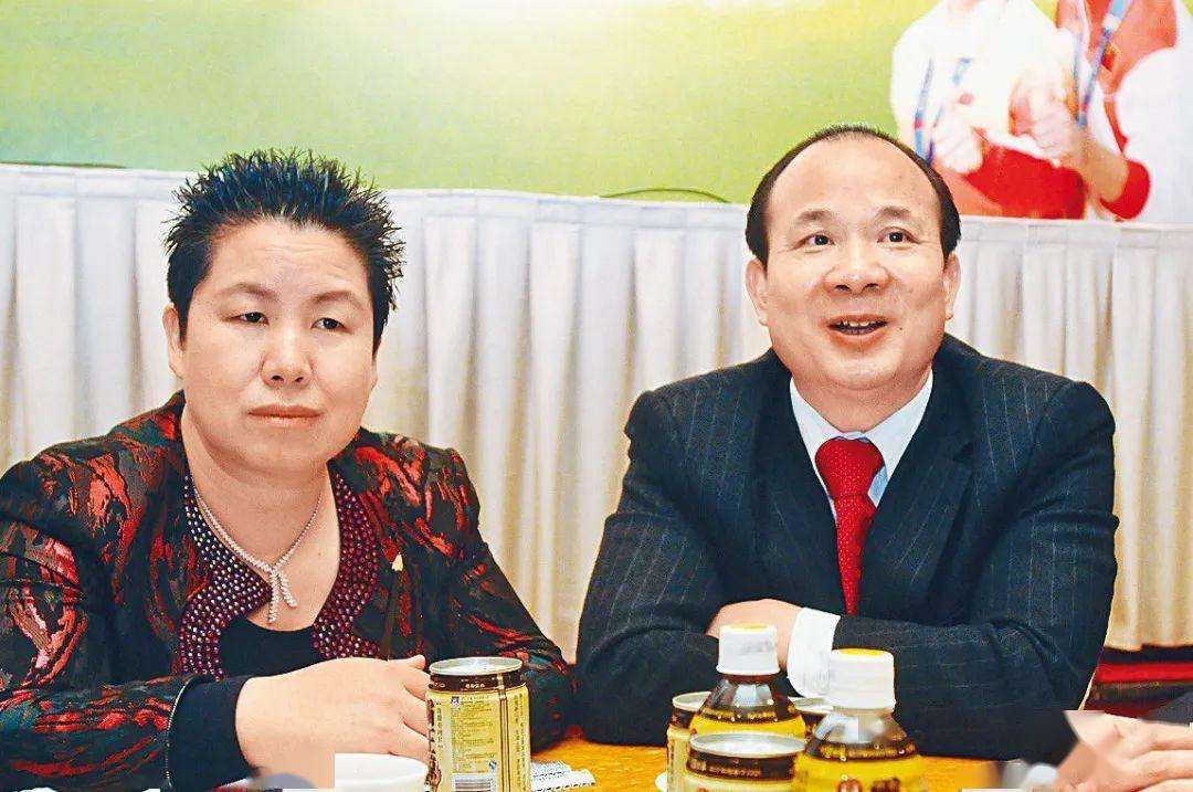 成龙代言失败案例创始人夫妻内斗拖垮企业霸王洗发水面临清盘