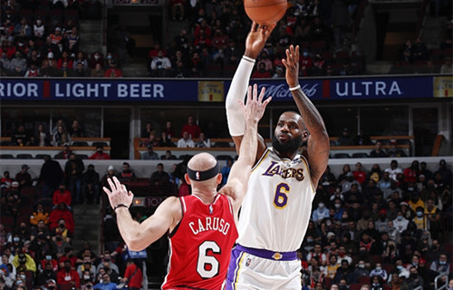 84+30+16!詹姆斯威少率领双枪火力全开,却因2点被公牛逆转休闲区蓝鸢梦想 - Www.slyday.coM 84+30+16!詹姆斯威少率领双枪火力全开,却因2点被公牛逆转休闲区蓝鸢梦想 - Www.slyday.coM