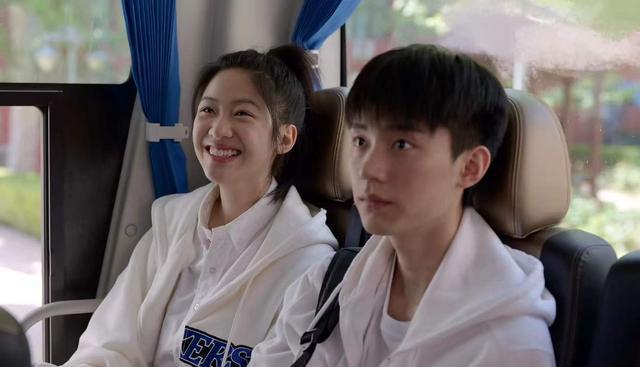 《小敏家》开启新篇章,家俊没考上清华,佳佳出国,陈卓小敏分手休闲区蓝鸢梦想 - Www.slyday.coM 《小敏家》开启新篇章,家俊没考上清华,佳佳出国,陈卓小敏分手休闲区蓝鸢梦想 - Www.slyday.coM